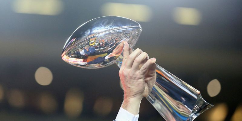 Super bowl là gì và sự kiện bóng bầu dục đang thu hút hàng triệu người xem