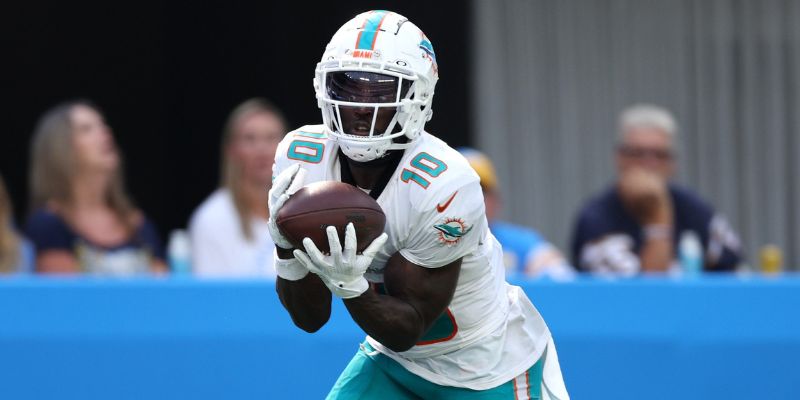 Tìm hiểu wide receiver: vai trò, kỹ thuật và chiến thuật tấn công trong bóng bầu dục